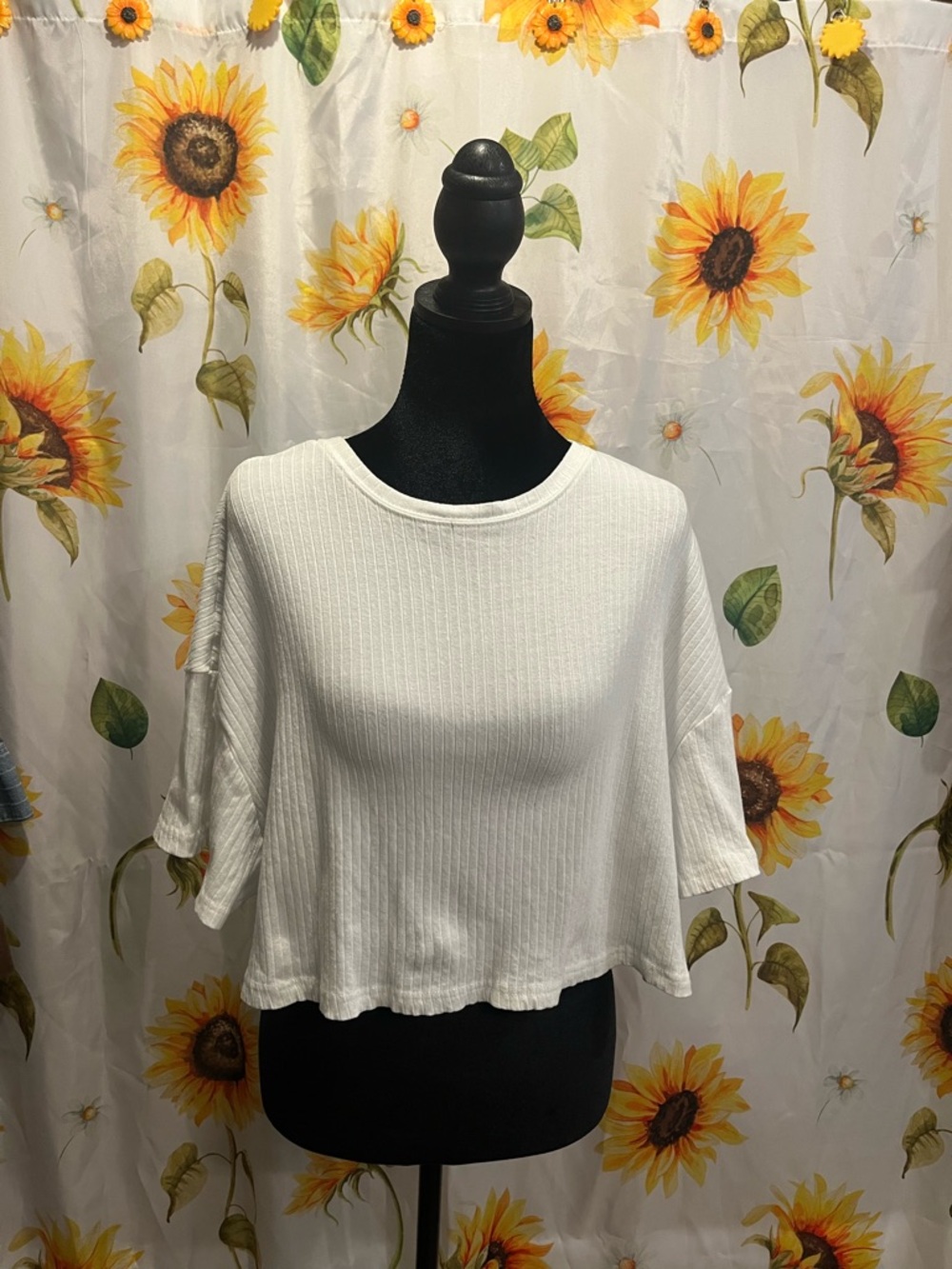 SHEIN White Ribbed Cropped Tee
